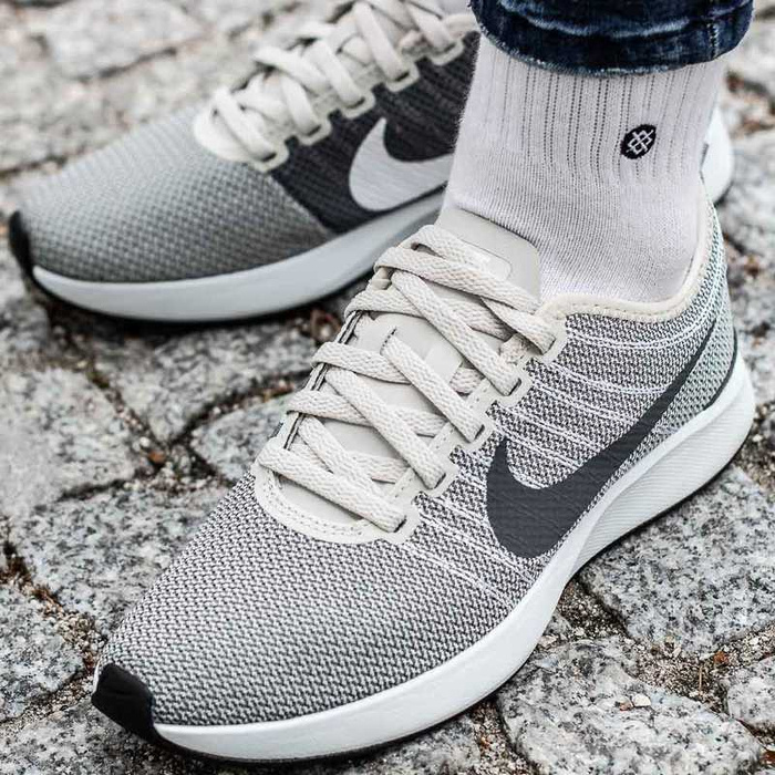 Nike flyknit dual racer hotsell