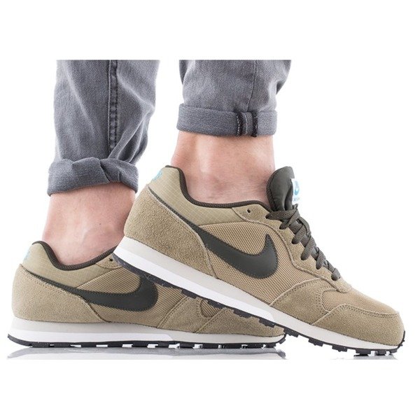 Nike MD Runner 2 (749794-201)