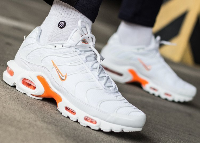Nike Air Max Plus TN SE (AO9564-100)