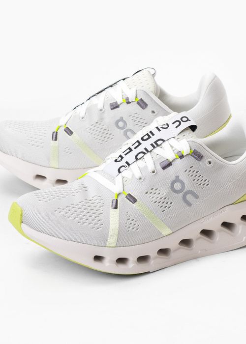 Damen Laufschuhe ON CLOUDSURFER White | Sand