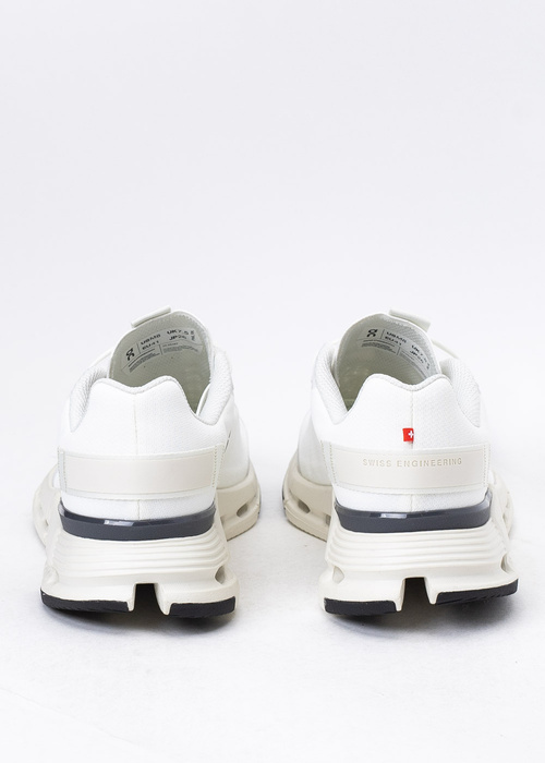Herren Sneaker Weiß ON CLOUDNOVA FORM
