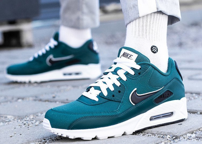 Nike Air Max 90 Essential (AJ1285-301)