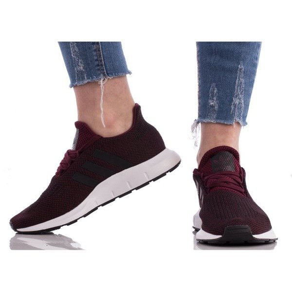 Adidas Swift Run (CQ2600)