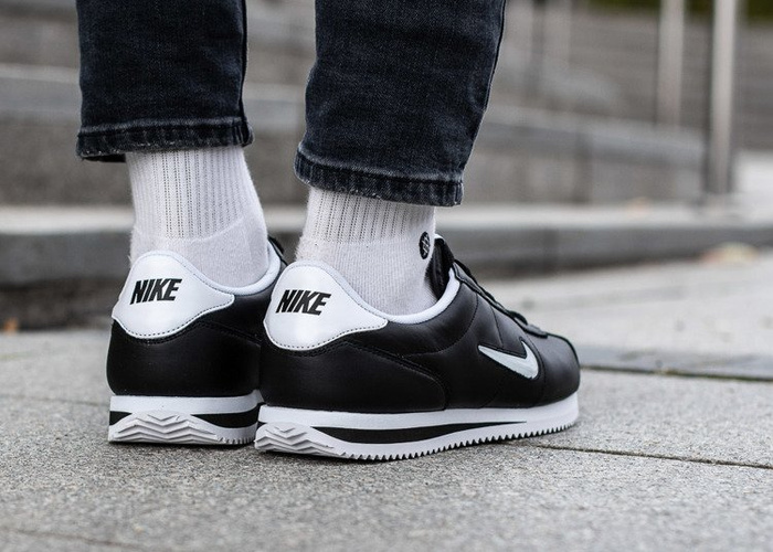 Nike Cortez Basic Jewel (833238-002)